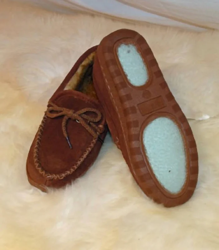 Deerfield Leathers Women's Raindance Naked Sheepskin Mocassin In Chestnut