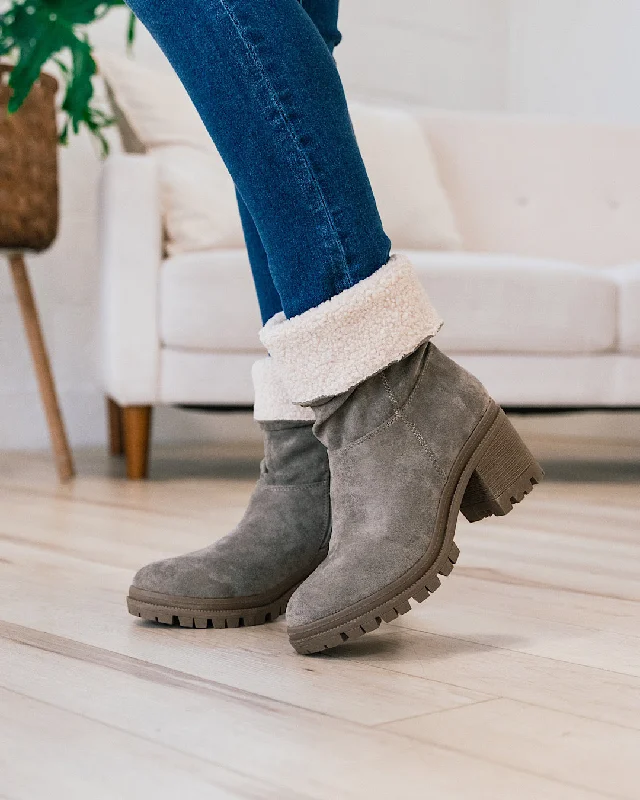 Very G Snuggy Boots - Gray FINAL SALE