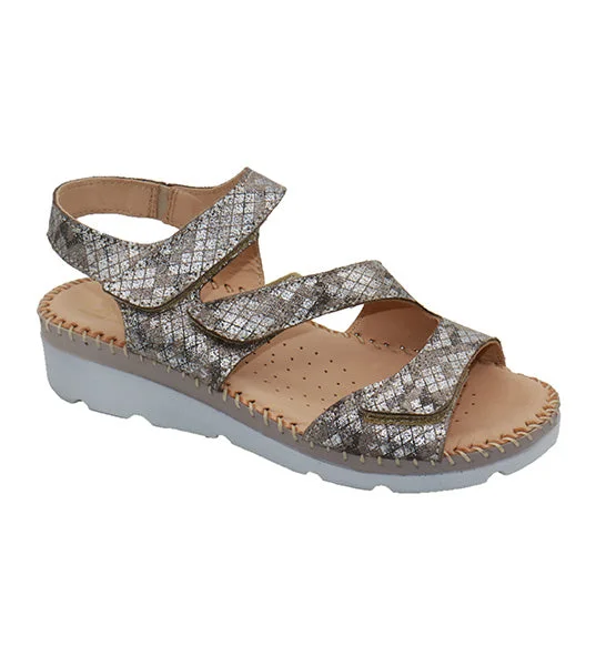 Ranger Pewter Soft Leather Sandal by La Plume