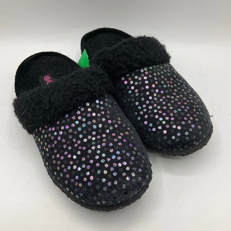 Size 1Y: Sorel Black Sparkly Polk-a-Dot Fleece Lined Slippers