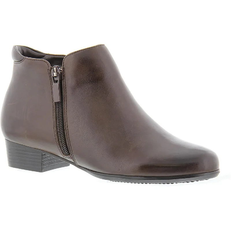 Trotters Womens Leather Round Toe Booties